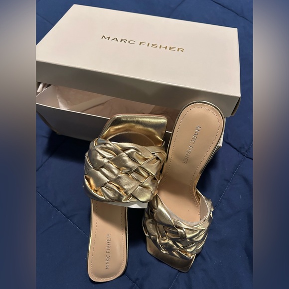 Marc Fisher Shoes - Marc Fisher • Metallic Gold Heeled Mules • 7 M